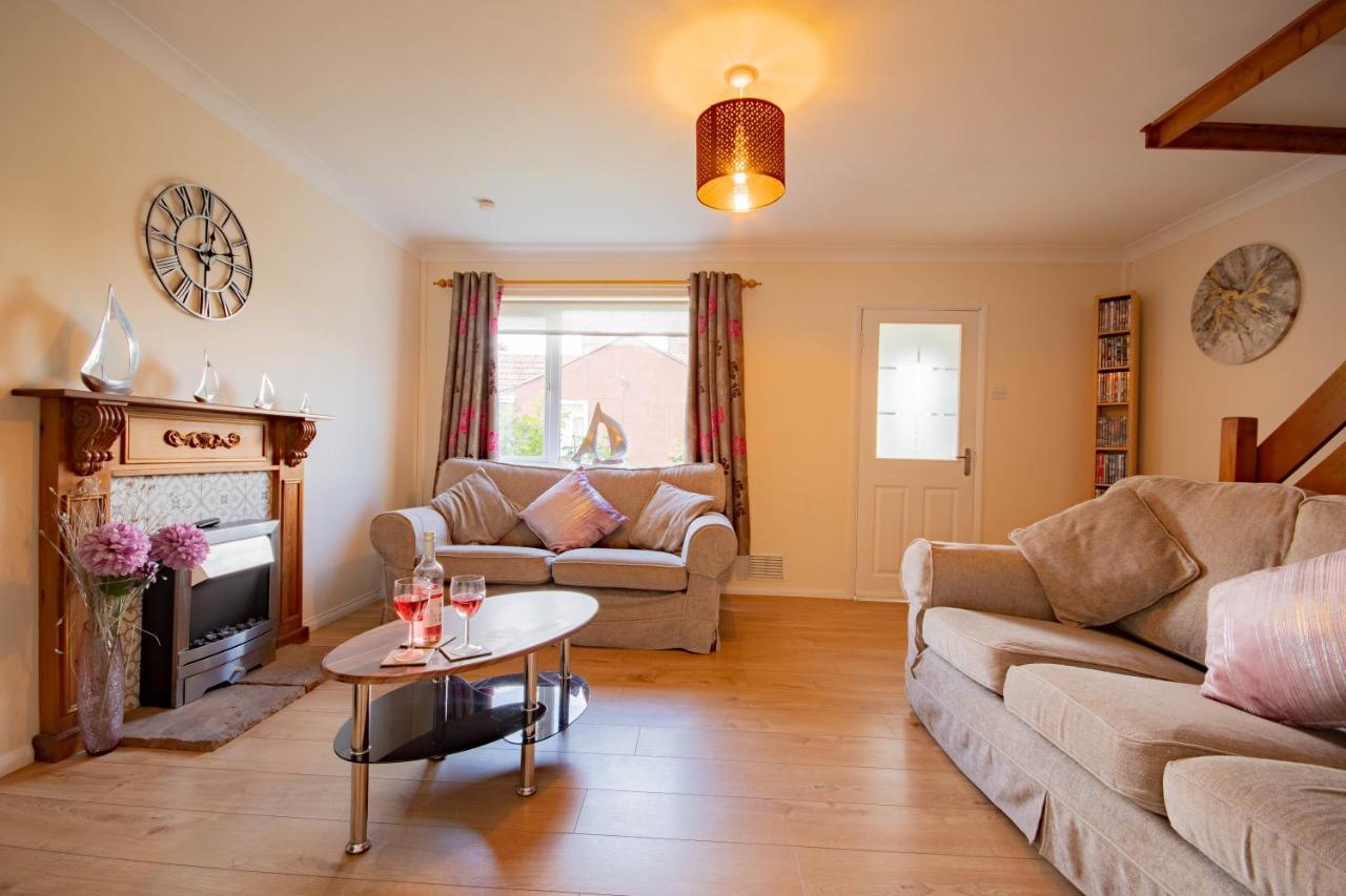 Holiday home 3-bedroom House With Garden, Conservatory, In Centre Of